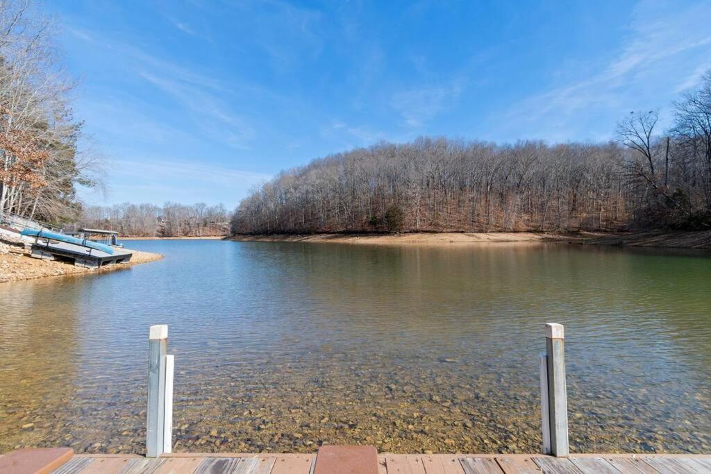 Lakeside Haven Dock/Slip Fire Pit Game Room Kayaks Winchester Exterior photo